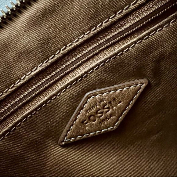 Fossil white crossbody with black and blue circular print - Picture 5 of 8